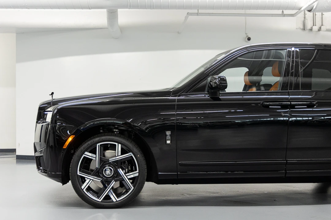 2027 Rolls-Royce Cullinan Black Badge - Image 17 of 31