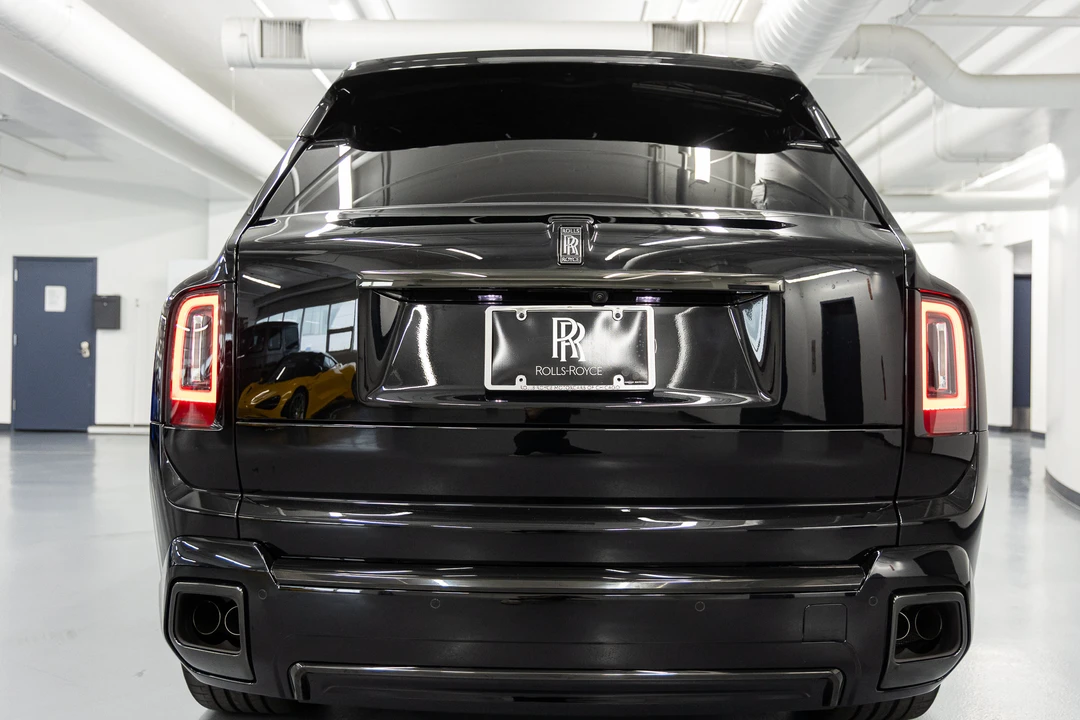 2027 Rolls-Royce Cullinan Black Badge - Image 24 of 31