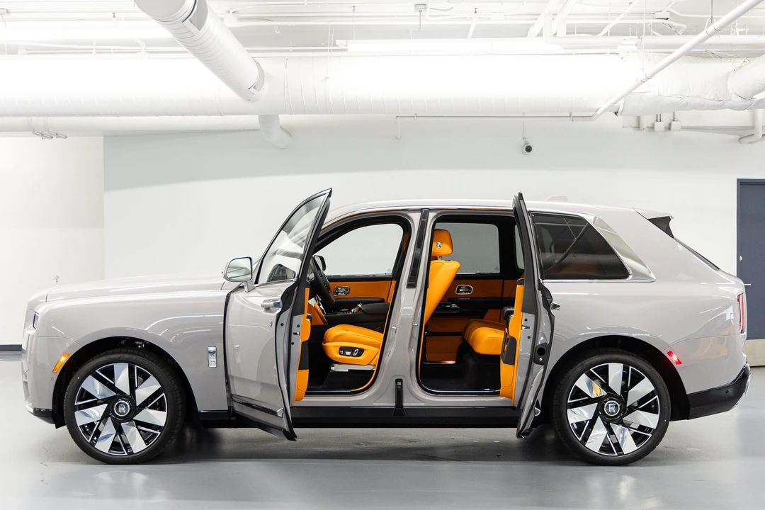 2027 Rolls-Royce Cullinan - Image 26 of 31