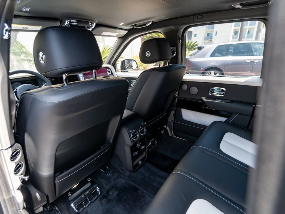 2027 Rolls-Royce Cullinan - Image 29 of 31