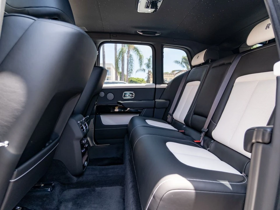 2027 Rolls-Royce Cullinan - Image 8 of 31