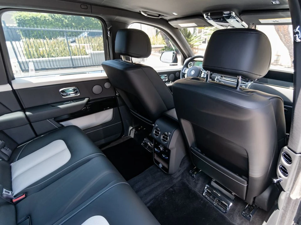 2027 Rolls-Royce Cullinan - Image 30 of 31