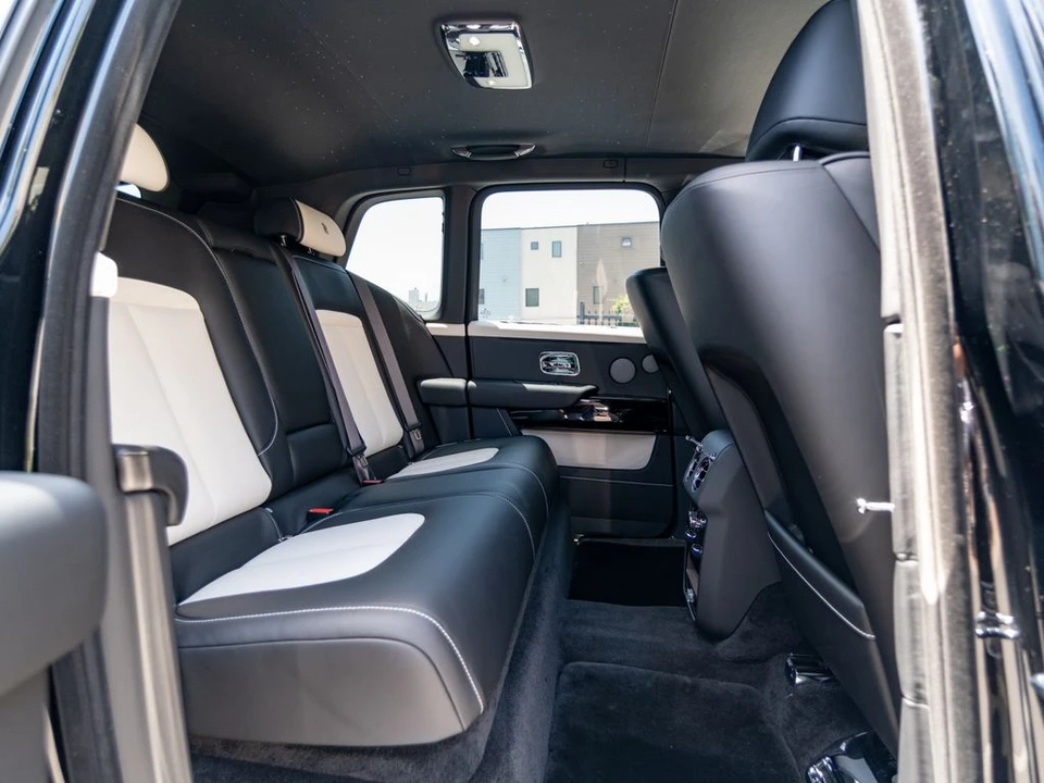 2027 Rolls-Royce Cullinan - Image 31 of 31