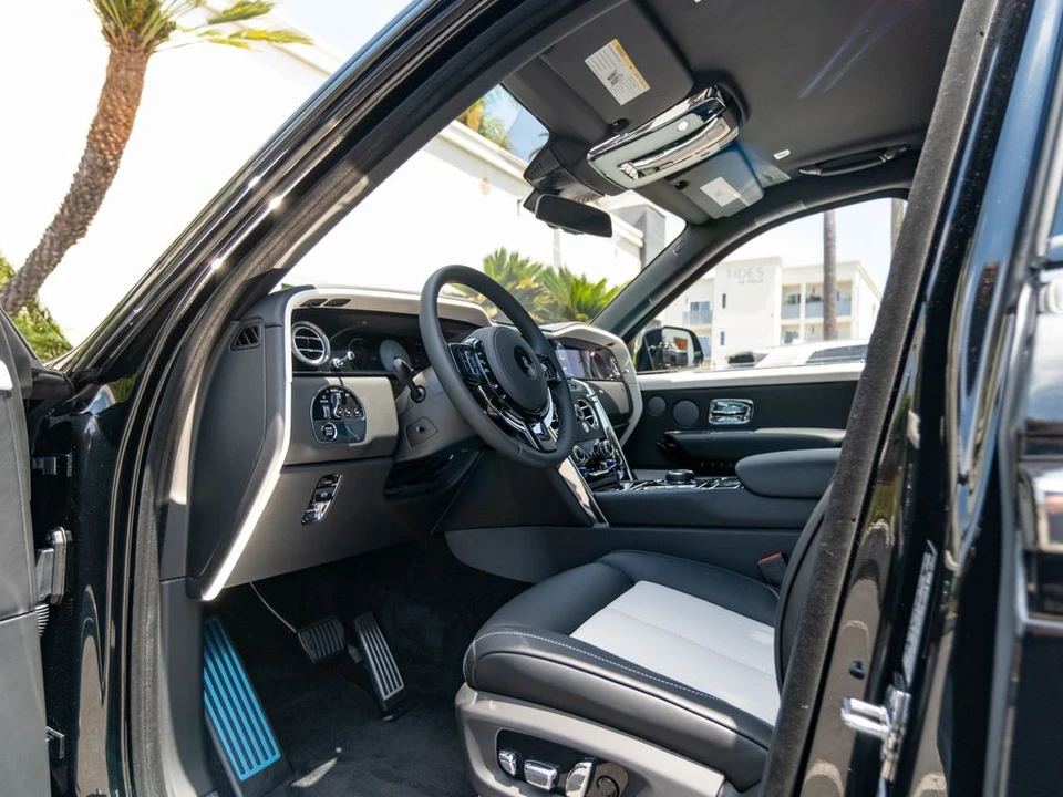 2027 Rolls-Royce Cullinan - Image 23 of 31