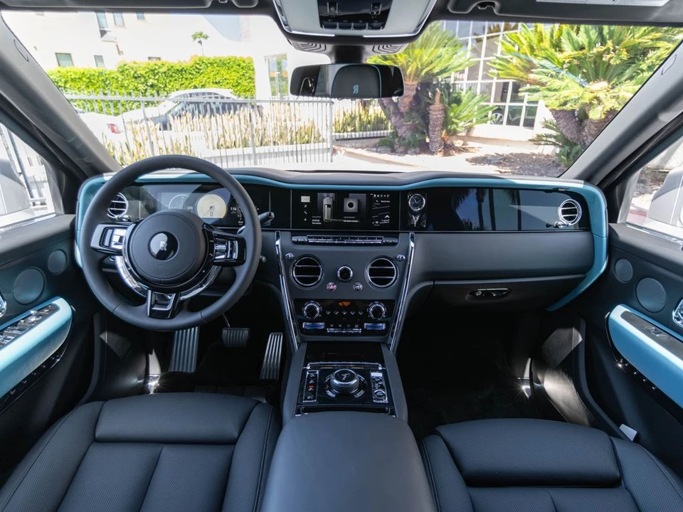 2027 Rolls-Royce Cullinan - Image 4 of 31