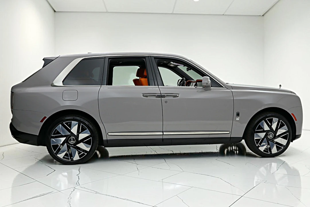 2027 Rolls-Royce Cullinan - Image 14 of 31