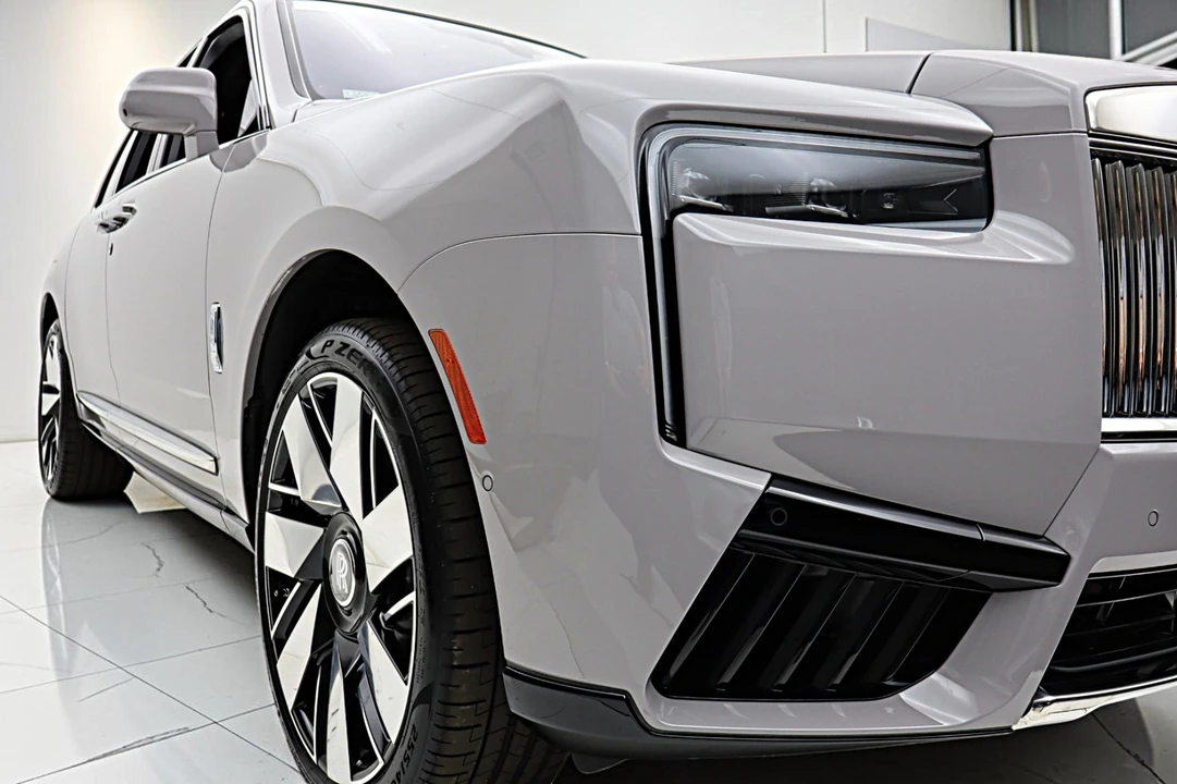 2027 Rolls-Royce Cullinan - Image 24 of 31