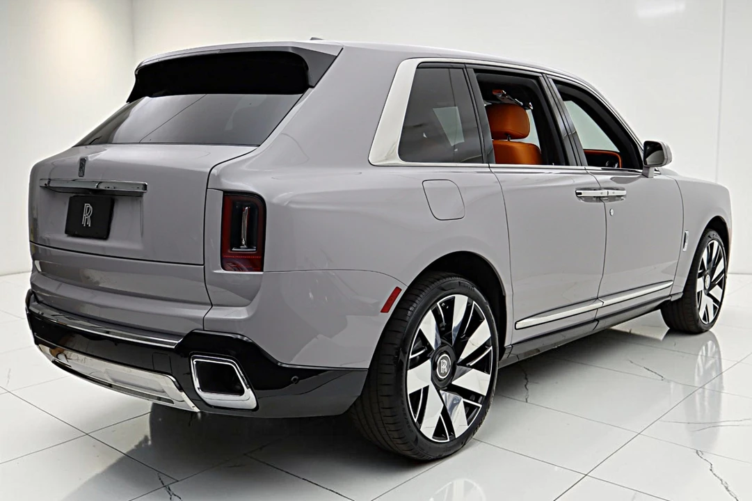 2027 Rolls-Royce Cullinan - Image 10 of 31