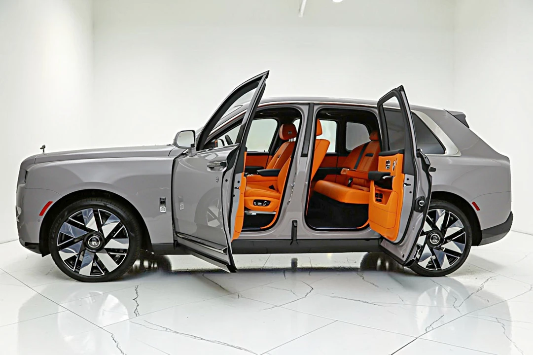 2027 Rolls-Royce Cullinan - Image 4 of 31