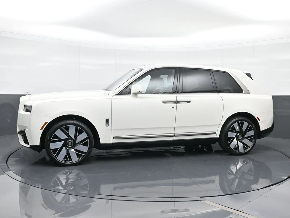 2027 Rolls-Royce Cullinan - Image 3 of 21