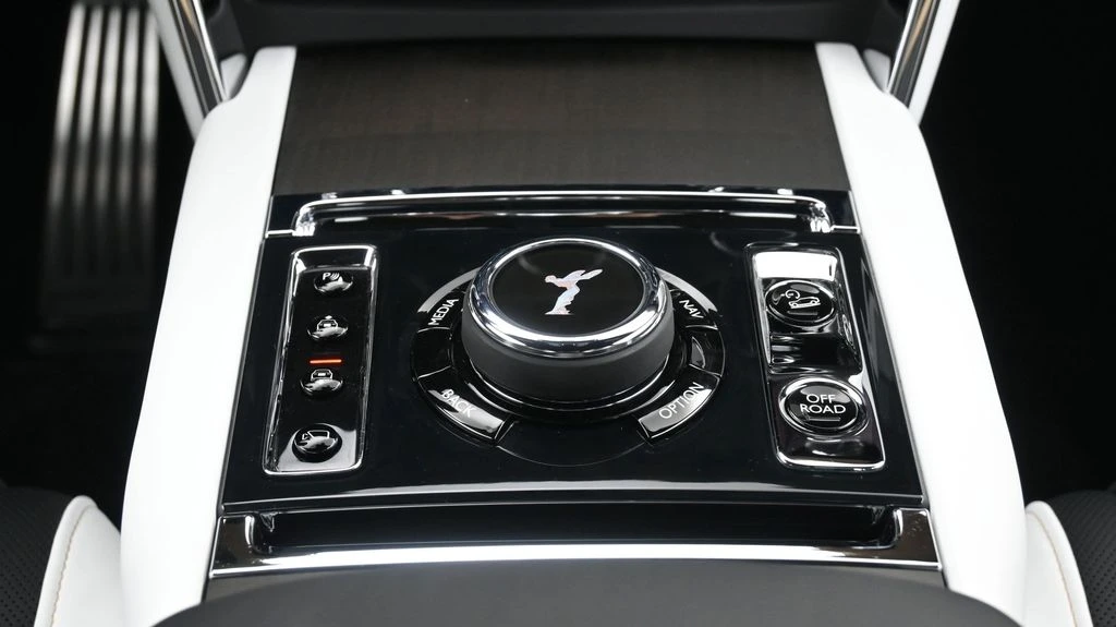 2027 Rolls-Royce Cullinan - Image 18 of 21