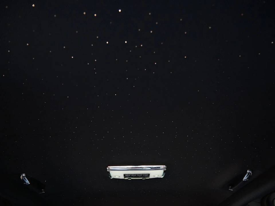 2027 Rolls-Royce Cullinan - Image 18 of 31