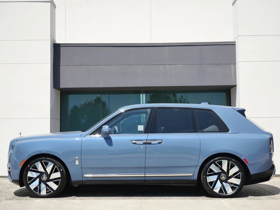 2027 Rolls-Royce Cullinan - Image 3 of 31