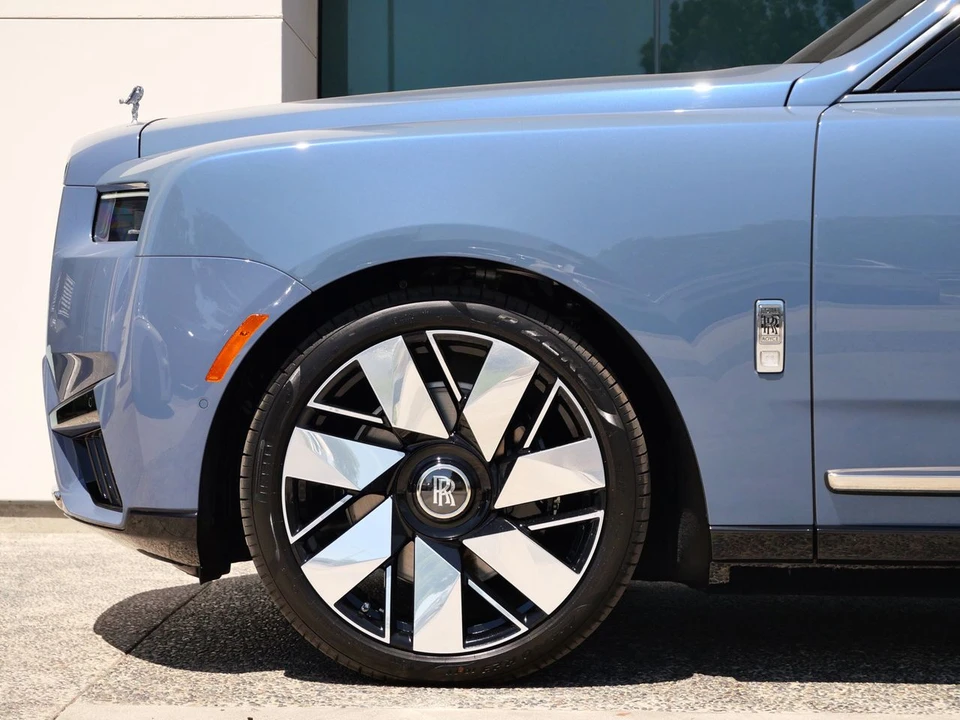 2027 Rolls-Royce Cullinan - Image 12 of 31