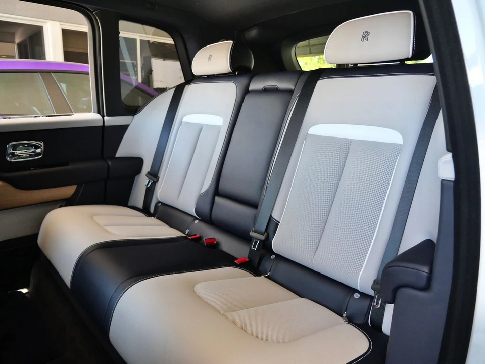2027 Rolls-Royce Cullinan - Image 8 of 31