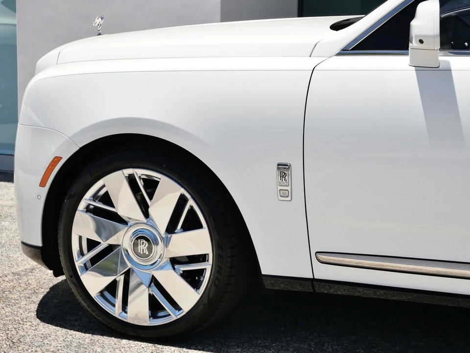 2027 Rolls-Royce Cullinan - Image 23 of 31