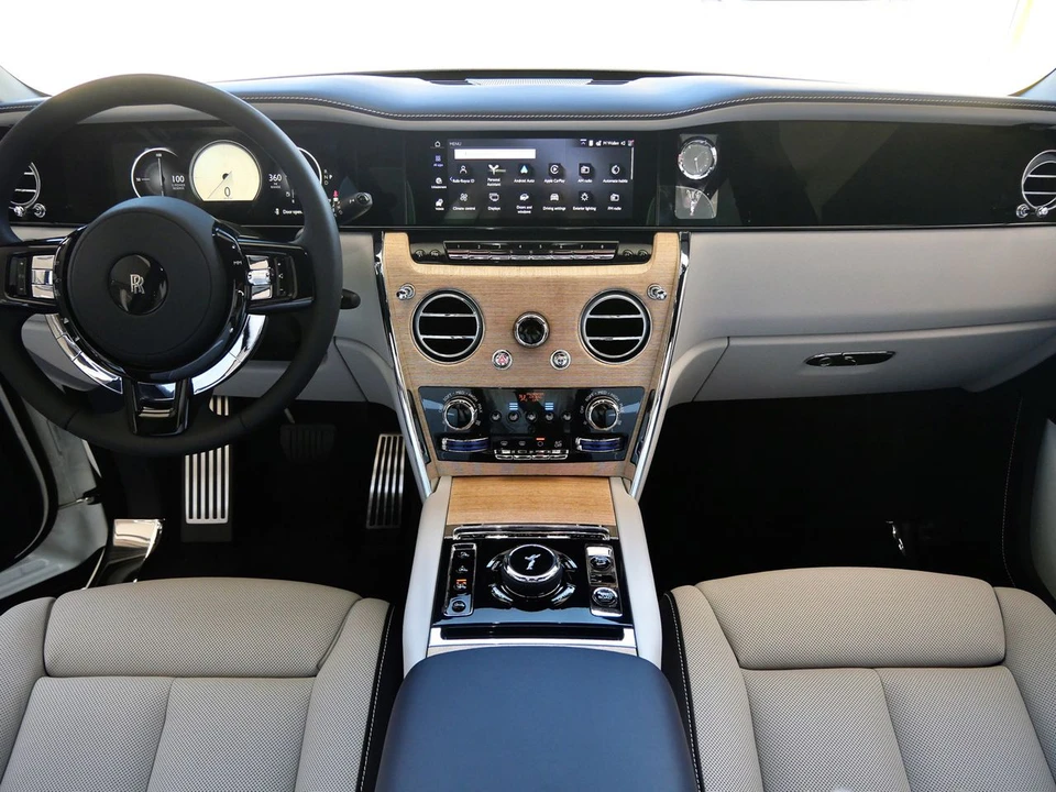 2027 Rolls-Royce Cullinan - Image 4 of 31