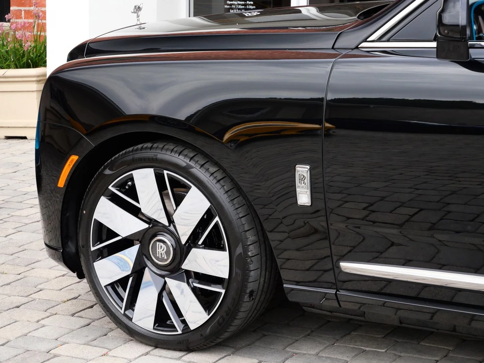 2027 Rolls-Royce Cullinan - Image 12 of 31