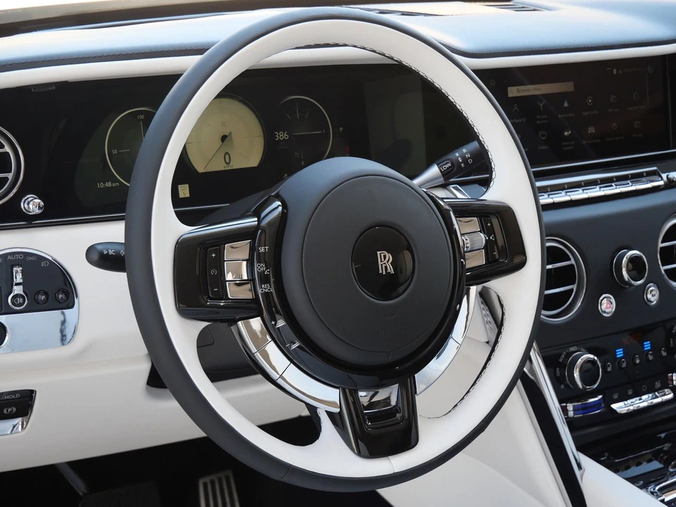 2027 Rolls-Royce Cullinan - Image 17 of 31
