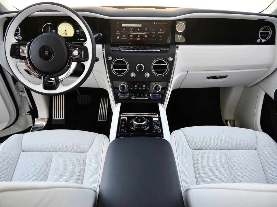 2027 Rolls-Royce Cullinan - Image 4 of 31