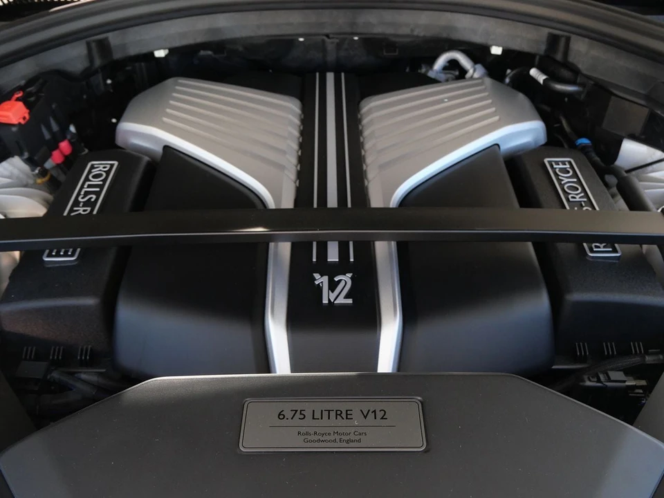 2027 Rolls-Royce Cullinan - Image 29 of 31