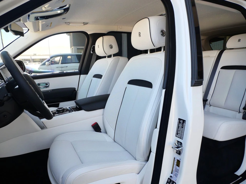 2027 Rolls-Royce Cullinan - Image 25 of 31