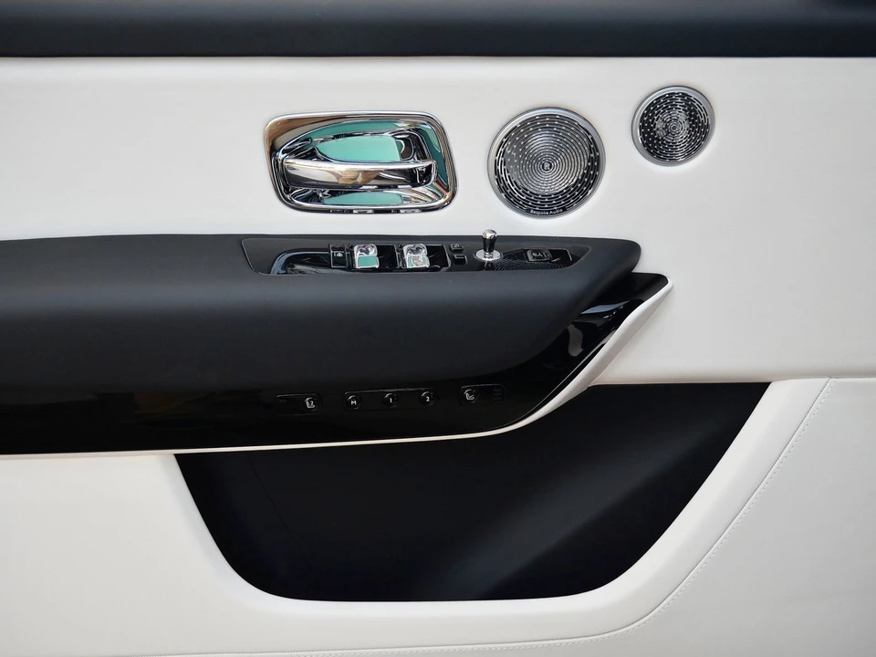 2027 Rolls-Royce Cullinan - Image 11 of 31
