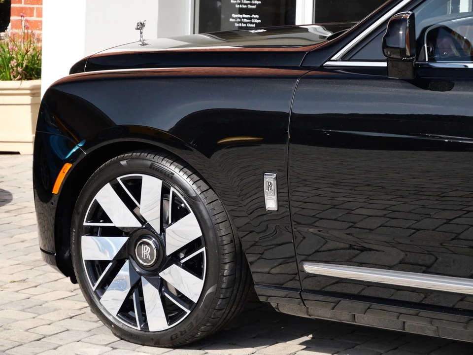 2027 Rolls-Royce Cullinan - Image 13 of 31