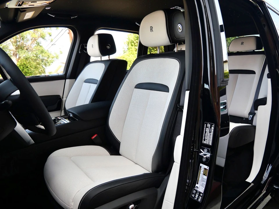 2027 Rolls-Royce Cullinan - Image 27 of 31