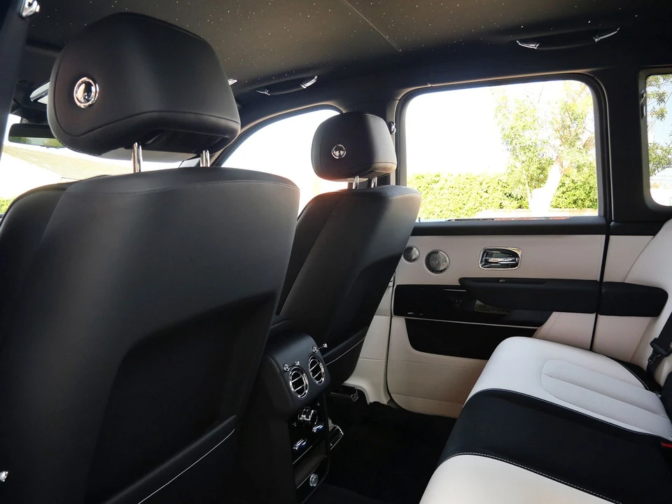 2027 Rolls-Royce Cullinan - Image 28 of 31