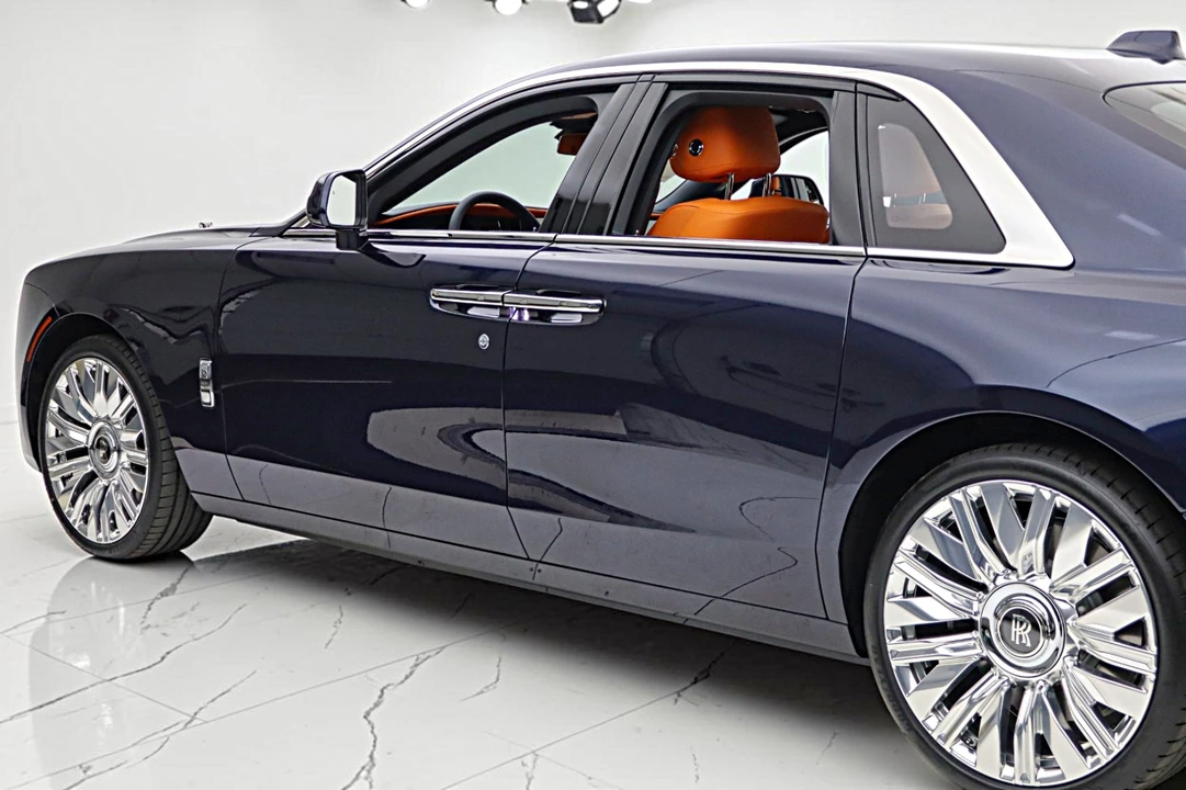 2027 Rolls-Royce Ghost 2nd Gen - Image 7 of 31