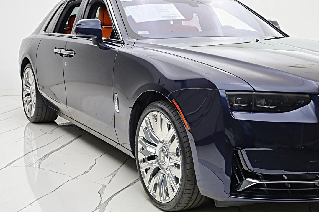 2027 Rolls-Royce Ghost 2nd Gen - Image 19 of 31