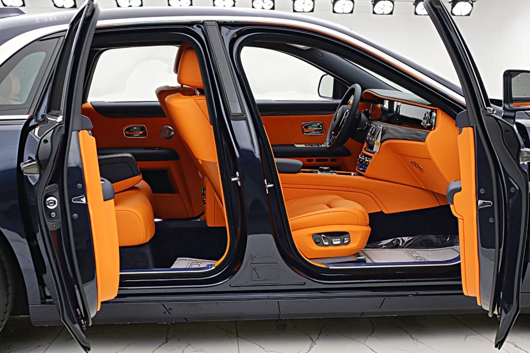 2027 Rolls-Royce Ghost 2nd Gen - Image 14 of 31