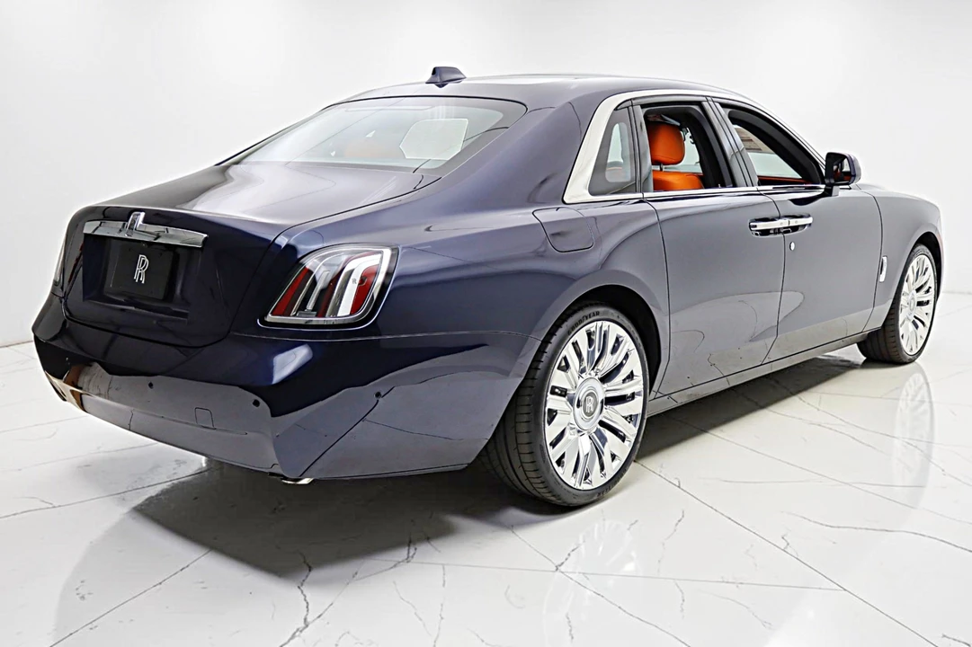 2027 Rolls-Royce Ghost 2nd Gen - Image 12 of 31