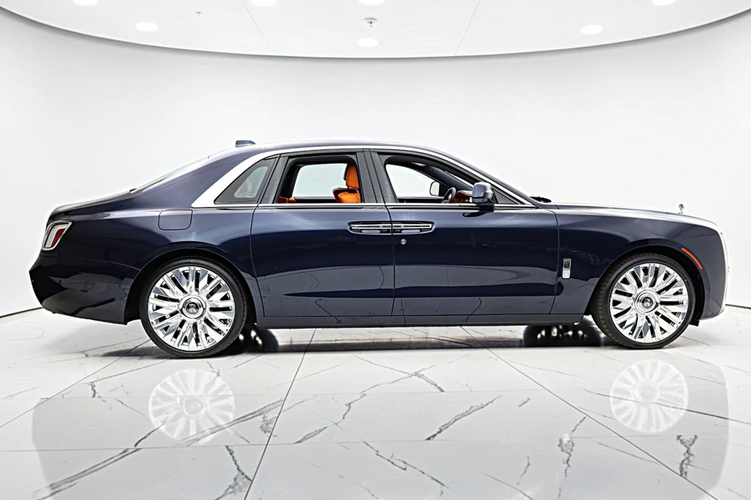 2027 Rolls-Royce Ghost 2nd Gen - Image 16 of 31