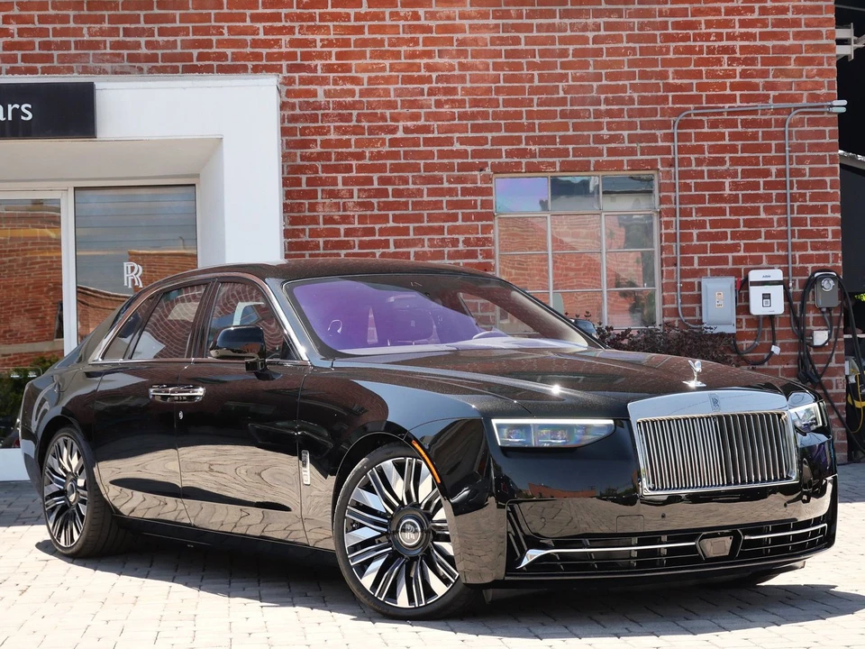 2027 Rolls-Royce Ghost 2nd Gen - Image 18 of 31