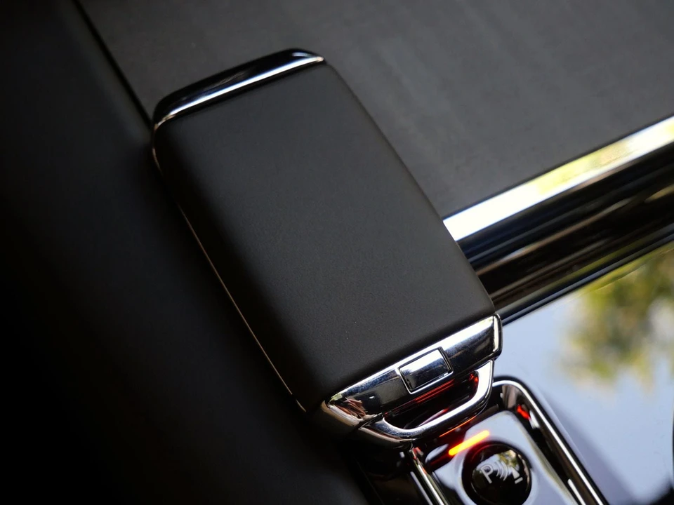 2027 Rolls-Royce Ghost 2nd Gen - Image 14 of 31