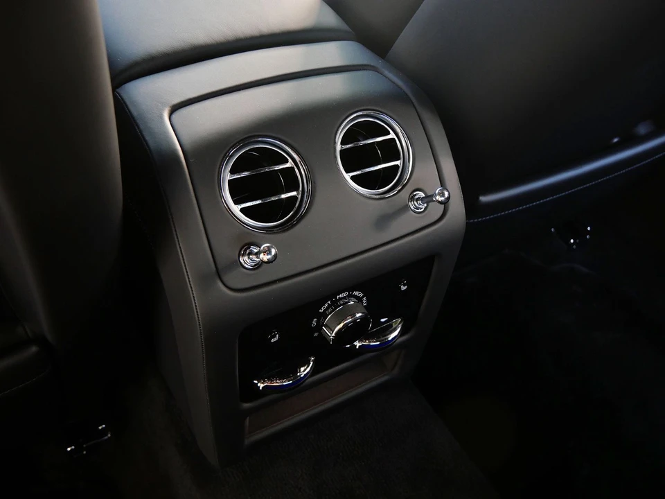2027 Rolls-Royce Ghost 2nd Gen - Image 27 of 31