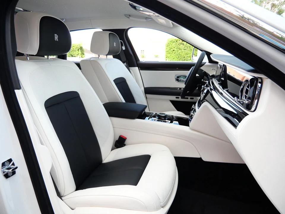 2027 Rolls-Royce Ghost 2nd Gen - Image 28 of 31