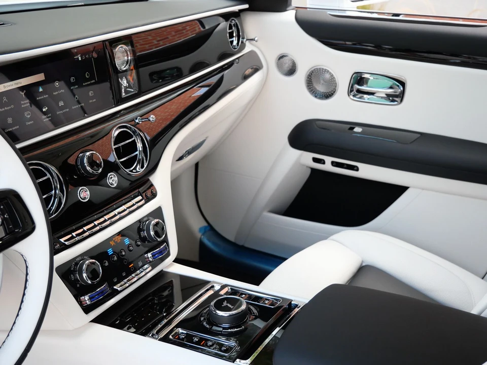 2027 Rolls-Royce Ghost 2nd Gen - Image 21 of 31