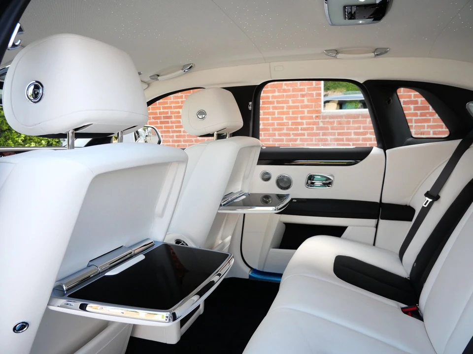 2027 Rolls-Royce Ghost 2nd Gen - Image 25 of 31