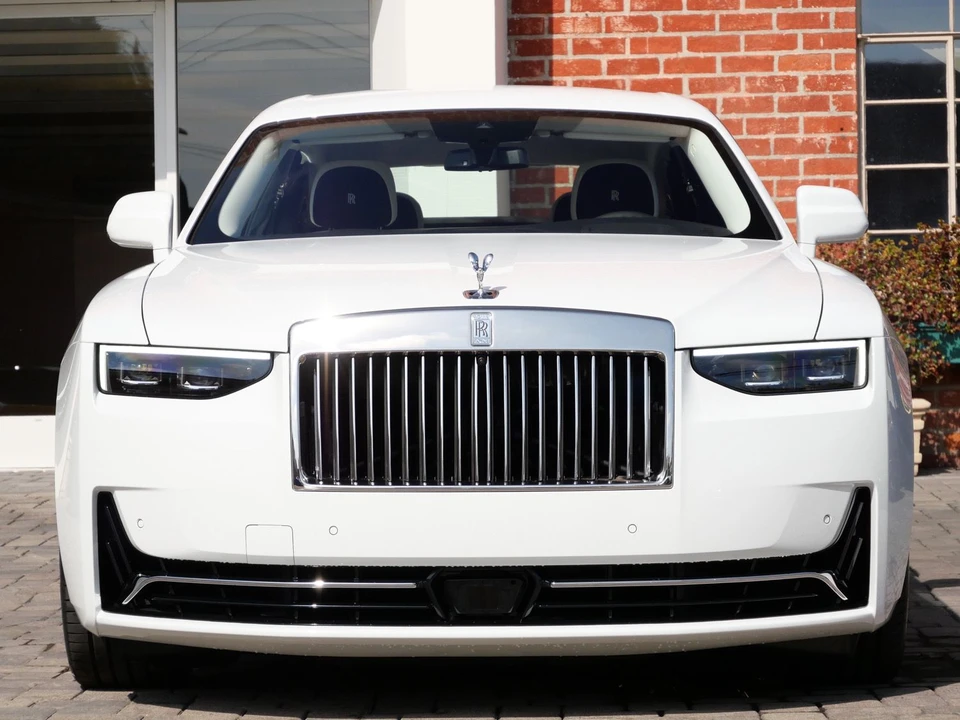 2027 Rolls-Royce Ghost 2nd Gen - Image 5 of 31