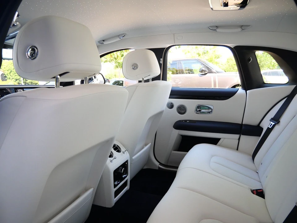 2027 Rolls-Royce Ghost 2nd Gen - Image 28 of 31