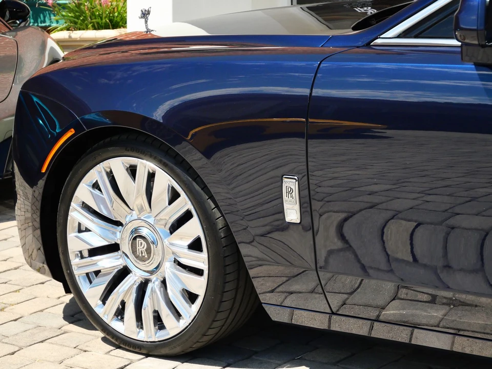 2027 Rolls-Royce Ghost 2nd Gen - Image 13 of 31