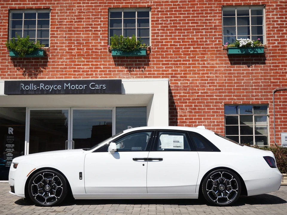2027 Rolls-Royce Ghost 2nd Gen - Image 3 of 31