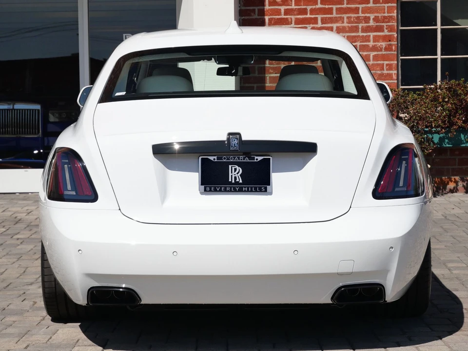 2027 Rolls-Royce Ghost 2nd Gen - Image 21 of 31