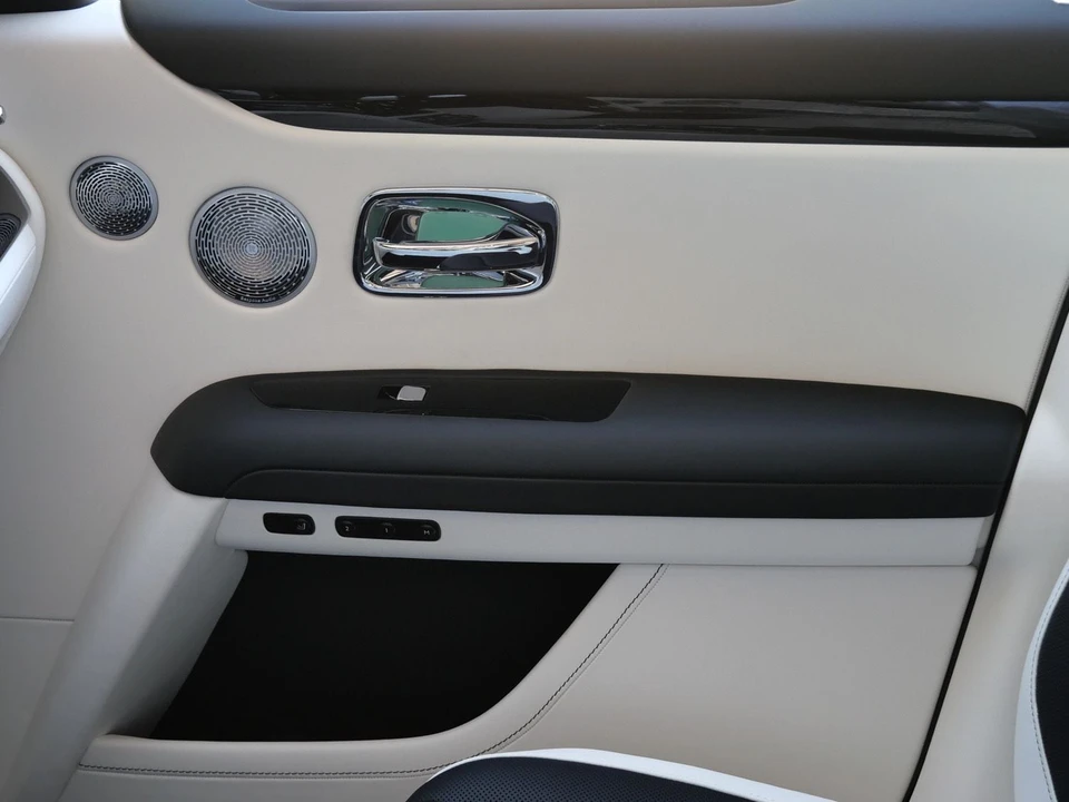 2027 Rolls-Royce Ghost 2nd Gen - Image 11 of 31
