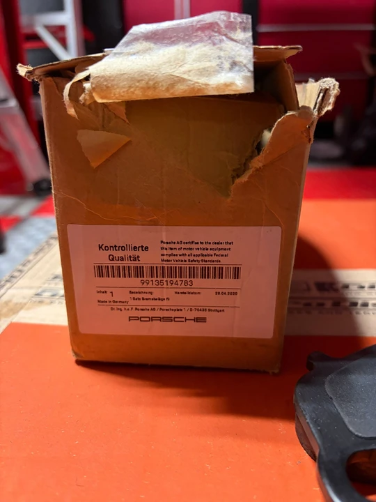 2018 Parts & Memorabilia Mechanical Components - Image 4 of 5
