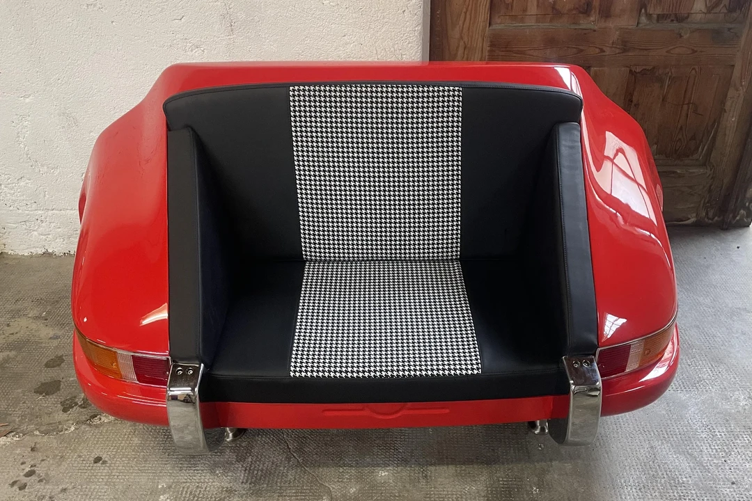 Porsche 911 - Image 4 of 24