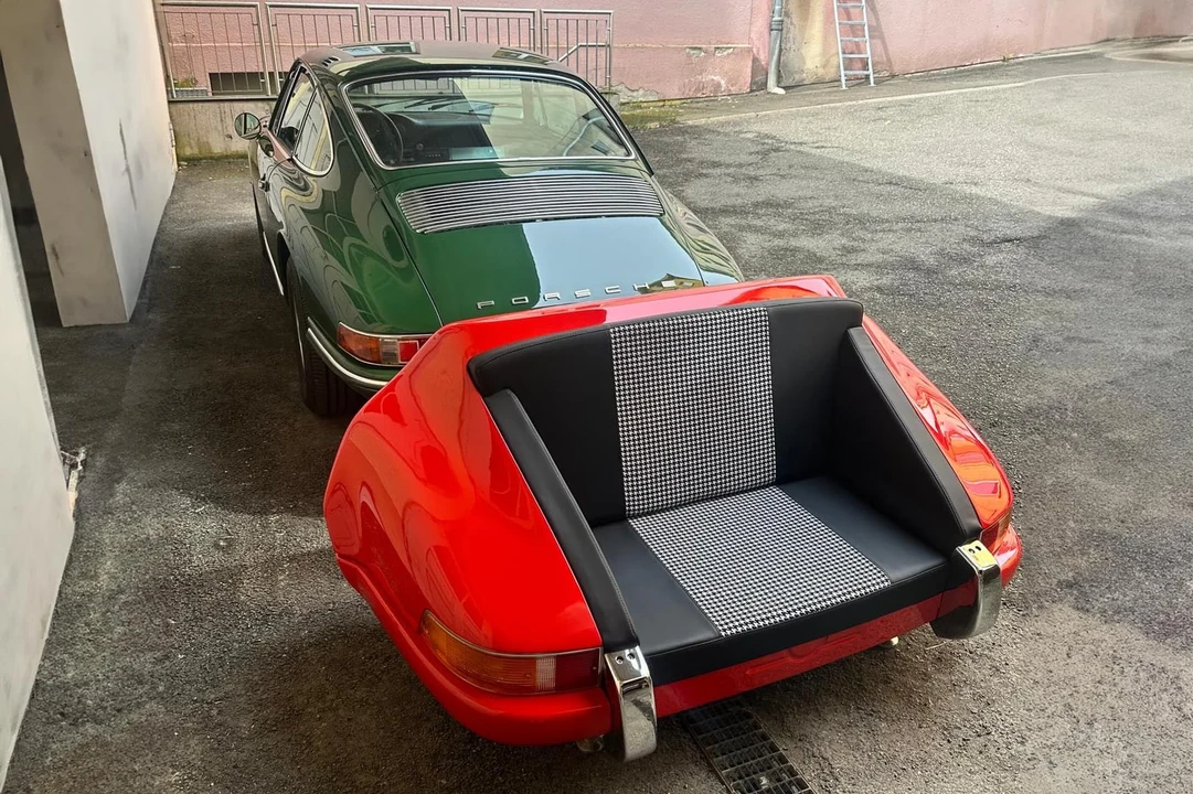 Porsche 911 - Image 21 of 24